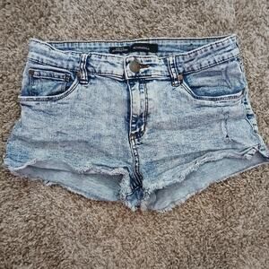 Acid wash cutoff short shorts‎ size 27/28